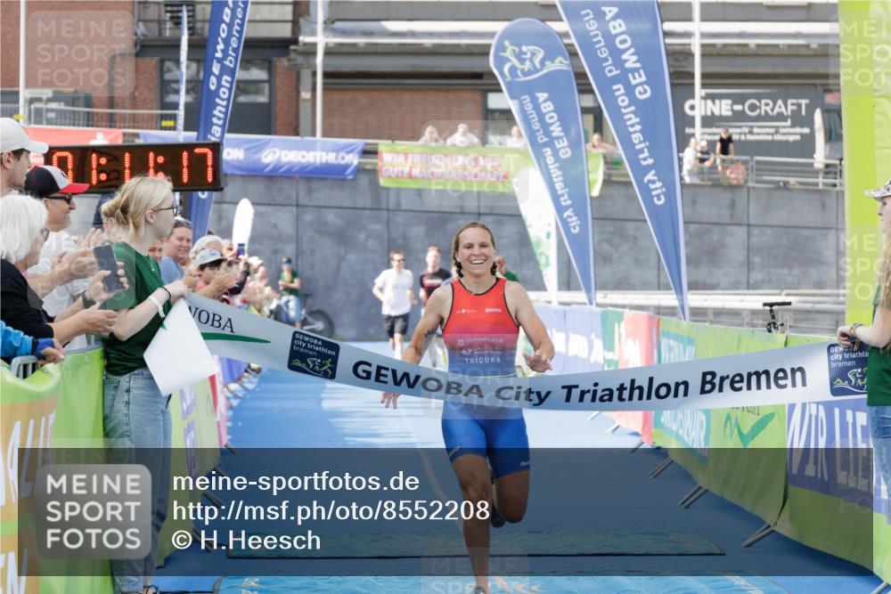 10.08.2025 - GEWOBA Citytriathlon Bremen H.Heesch http://msf.ph/oto/8552208 10.08.2025 11:14:59 Ziel 487 meine-sportfotos.de