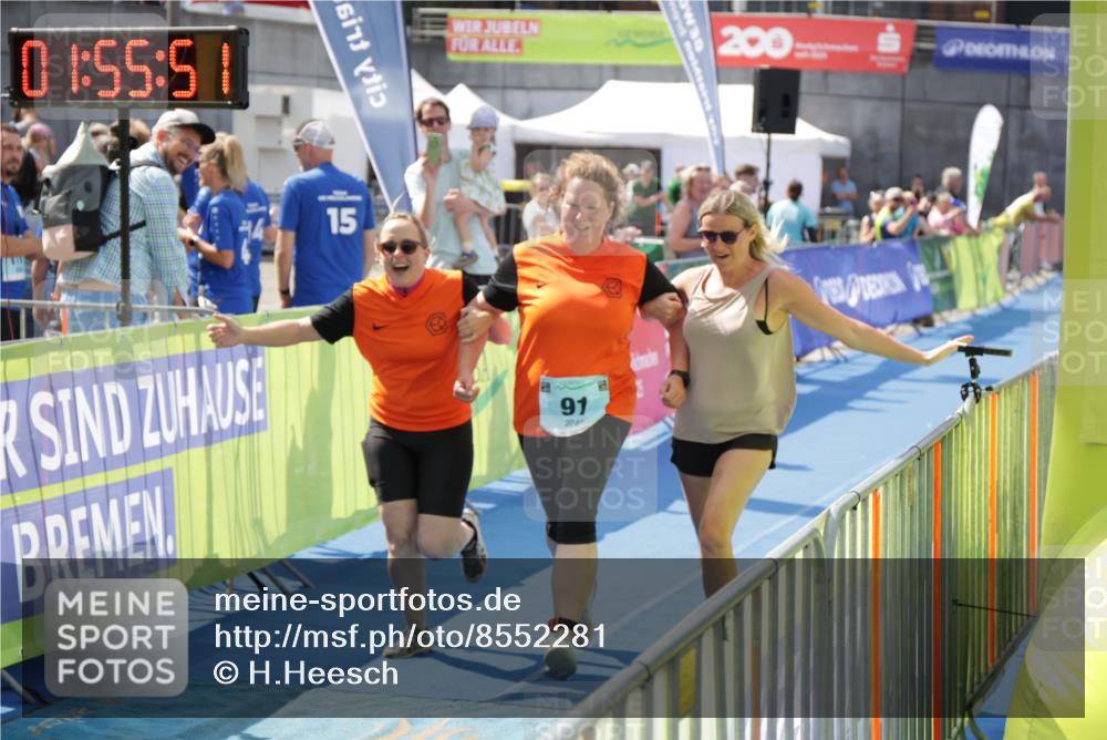 10.08.2025 - GEWOBA Citytriathlon Bremen H.Heesch http://msf.ph/oto/8552281 10.08.2025 11:59:32 Ziel 91 meine-sportfotos.de