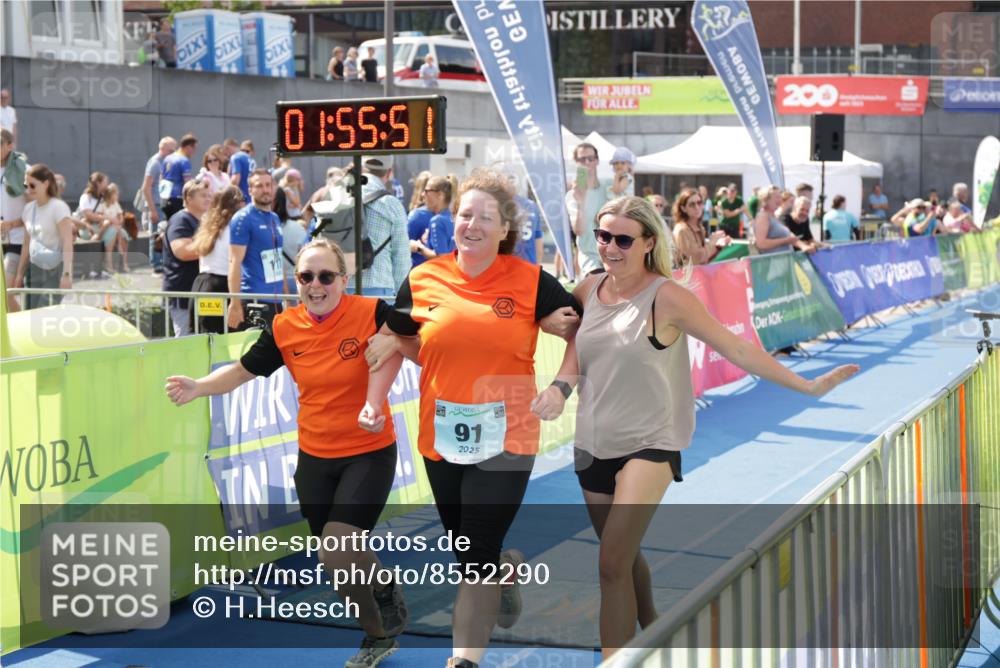 10.08.2025 - GEWOBA Citytriathlon Bremen H.Heesch http://msf.ph/oto/8552290 10.08.2025 11:59:33 Ziel 91 meine-sportfotos.de