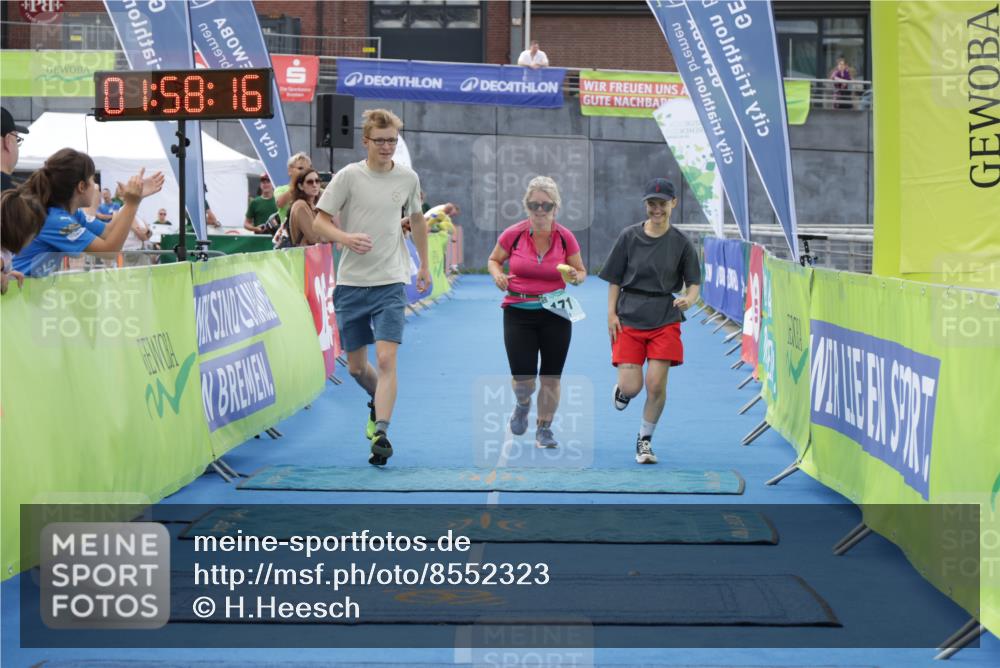10.08.2025 - GEWOBA Citytriathlon Bremen H.Heesch http://msf.ph/oto/8552323 10.08.2025 12:01:58 Ziel 171 meine-sportfotos.de