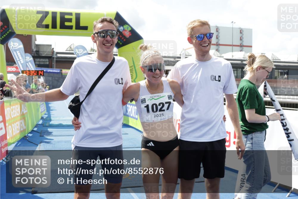 10.08.2025 - GEWOBA Citytriathlon Bremen H.Heesch http://msf.ph/oto/8552876 10.08.2025 13:35:17 Ziel  meine-sportfotos.de