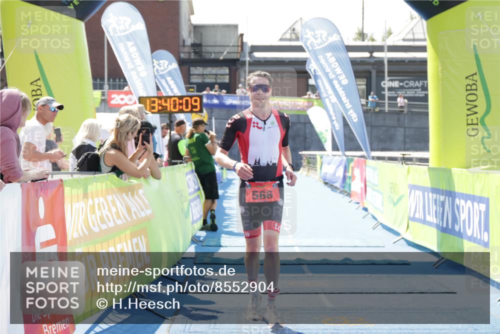 10.08.2025 - GEWOBA Citytriathlon Bremen H.Heesch http://msf.ph/oto/8552904 10.08.2025 13:40:13 Ziel 566 meine-sportfotos.de