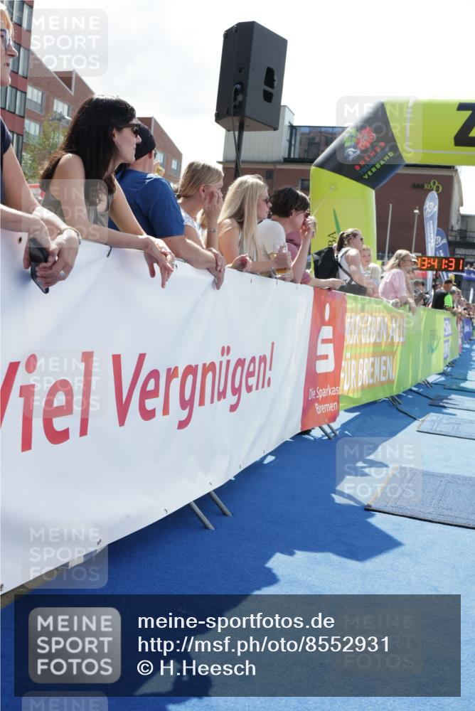 10.08.2025 - GEWOBA Citytriathlon Bremen H.Heesch http://msf.ph/oto/8552931 10.08.2025 13:41:35 Ziel  meine-sportfotos.de