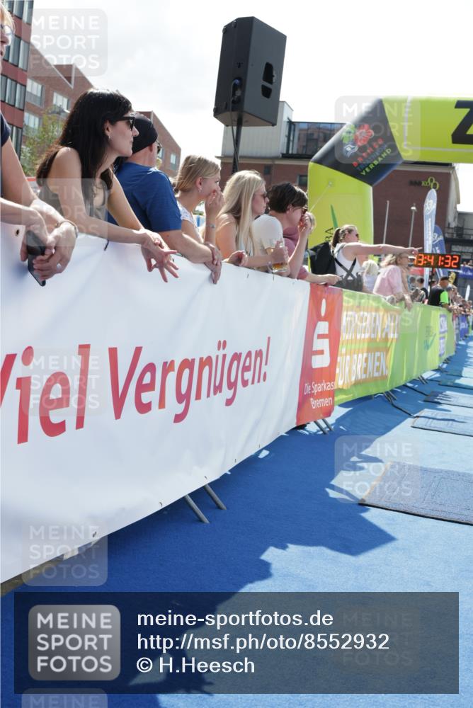 10.08.2025 - GEWOBA Citytriathlon Bremen H.Heesch http://msf.ph/oto/8552932 10.08.2025 13:41:35 Ziel  meine-sportfotos.de