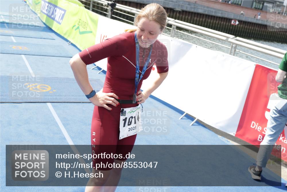 10.08.2025 - GEWOBA Citytriathlon Bremen H.Heesch http://msf.ph/oto/8553047 10.08.2025 13:52:29 Ziel  meine-sportfotos.de