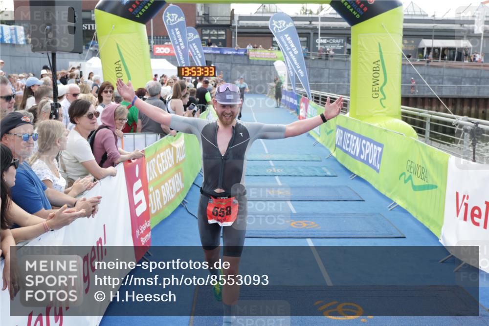 10.08.2025 - GEWOBA Citytriathlon Bremen H.Heesch http://msf.ph/oto/8553093 10.08.2025 13:53:36 Ziel 658, 690 meine-sportfotos.de