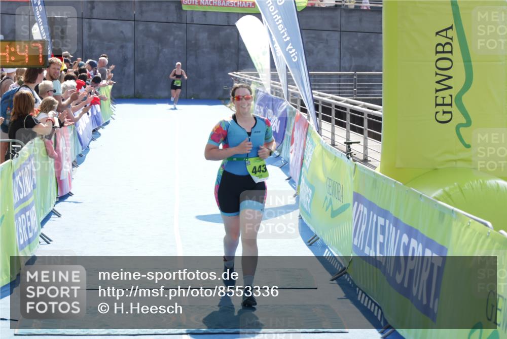 10.08.2025 - GEWOBA Citytriathlon Bremen H.Heesch http://msf.ph/oto/8553336 10.08.2025 15:44:51 Ziel 443 meine-sportfotos.de