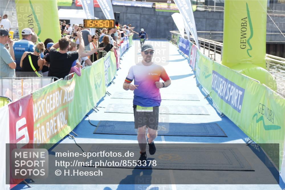 10.08.2025 - GEWOBA Citytriathlon Bremen H.Heesch http://msf.ph/oto/8553378 10.08.2025 15:45:11 Ziel 188 meine-sportfotos.de