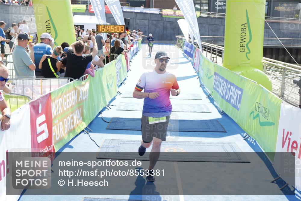 10.08.2025 - GEWOBA Citytriathlon Bremen H.Heesch http://msf.ph/oto/8553381 10.08.2025 15:45:12 Ziel 188, 335 meine-sportfotos.de