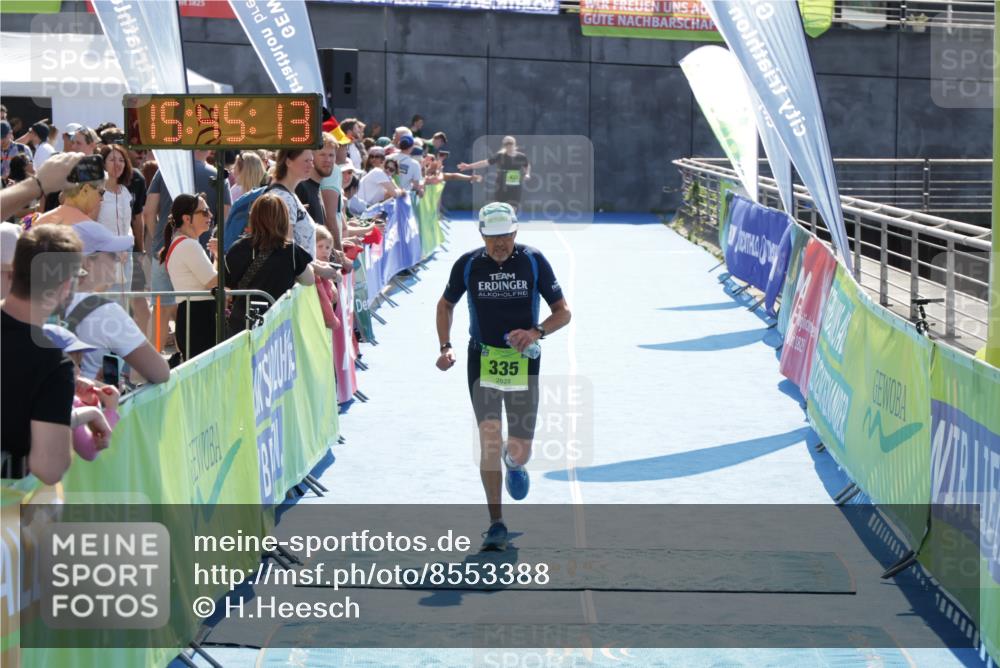 10.08.2025 - GEWOBA Citytriathlon Bremen H.Heesch http://msf.ph/oto/8553388 10.08.2025 15:45:17 Ziel 188, 335 meine-sportfotos.de