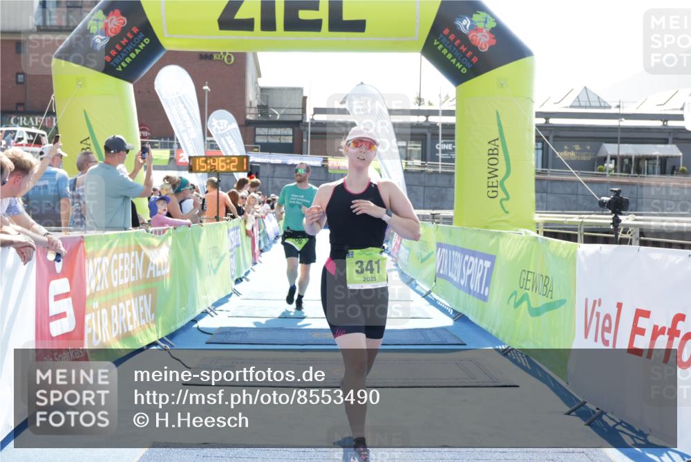 10.08.2025 - GEWOBA Citytriathlon Bremen H.Heesch http://msf.ph/oto/8553490 10.08.2025 15:46:25 Ziel 206, 341 meine-sportfotos.de