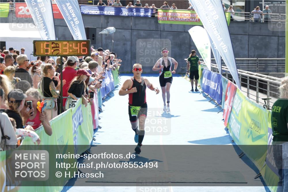 10.08.2025 - GEWOBA Citytriathlon Bremen H.Heesch http://msf.ph/oto/8553494 10.08.2025 15:13:50 Ziel 62, 116, 144, 146, 227, 255 meine-sportfotos.de