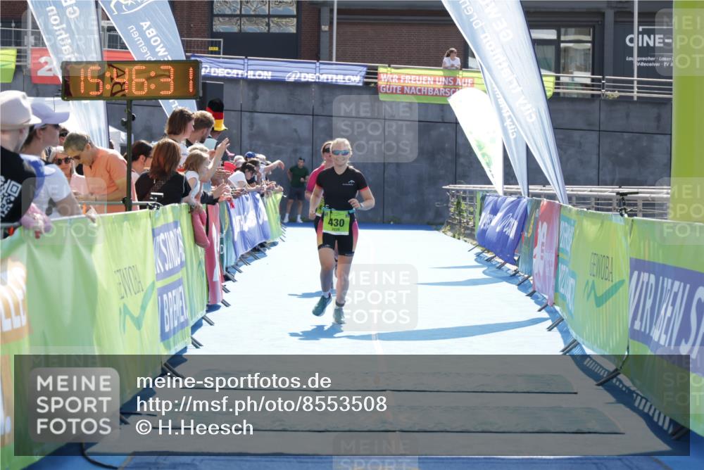 10.08.2025 - GEWOBA Citytriathlon Bremen H.Heesch http://msf.ph/oto/8553508 10.08.2025 15:46:35 Ziel 412, 430 meine-sportfotos.de