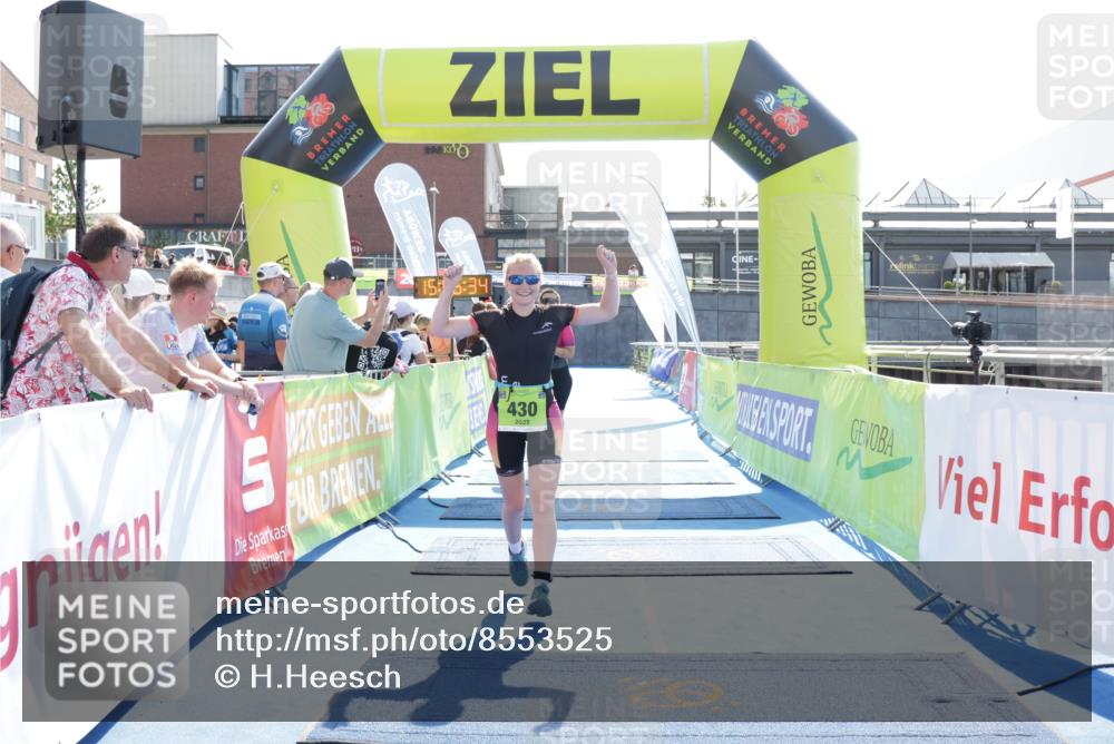 10.08.2025 - GEWOBA Citytriathlon Bremen H.Heesch http://msf.ph/oto/8553525 10.08.2025 15:46:38 Ziel 412, 430 meine-sportfotos.de