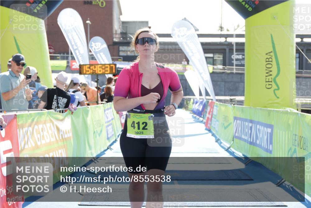10.08.2025 - GEWOBA Citytriathlon Bremen H.Heesch http://msf.ph/oto/8553538 10.08.2025 15:46:41 Ziel 412, 430 meine-sportfotos.de