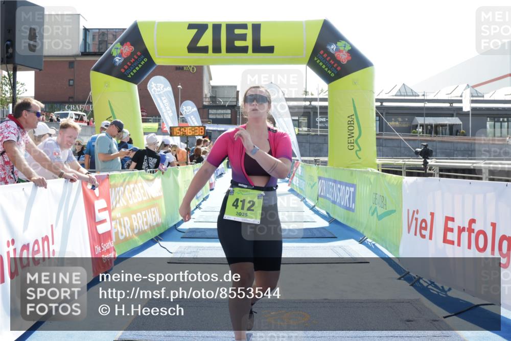10.08.2025 - GEWOBA Citytriathlon Bremen H.Heesch http://msf.ph/oto/8553544 10.08.2025 15:46:42 Ziel 412, 430 meine-sportfotos.de