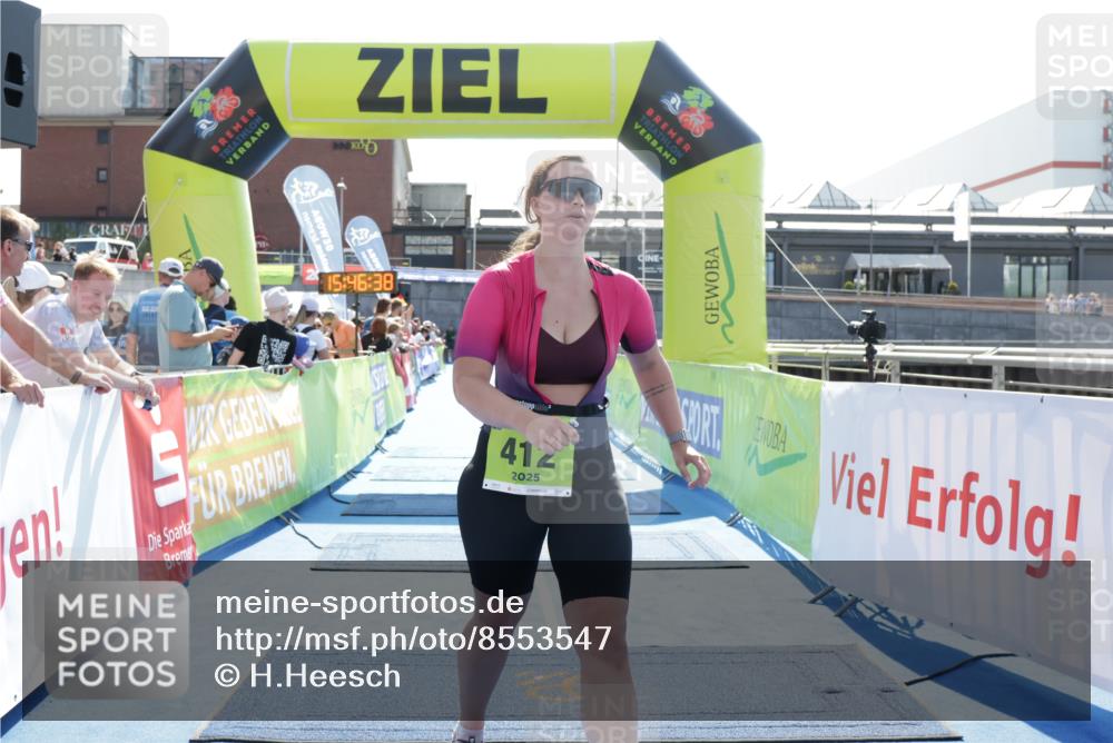 10.08.2025 - GEWOBA Citytriathlon Bremen H.Heesch http://msf.ph/oto/8553547 10.08.2025 15:46:42 Ziel 412, 430 meine-sportfotos.de