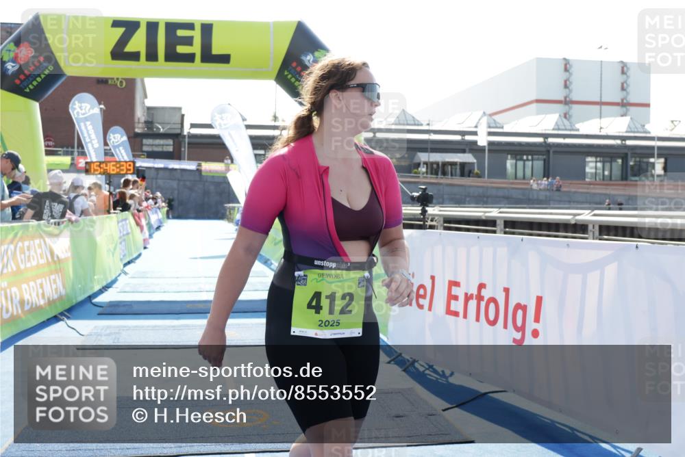 10.08.2025 - GEWOBA Citytriathlon Bremen H.Heesch http://msf.ph/oto/8553552 10.08.2025 15:46:43 Ziel 412, 430 meine-sportfotos.de