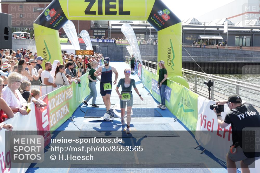 10.08.2025 - GEWOBA Citytriathlon Bremen H.Heesch http://msf.ph/oto/8553565 10.08.2025 15:14:08 Ziel 77, 432 meine-sportfotos.de