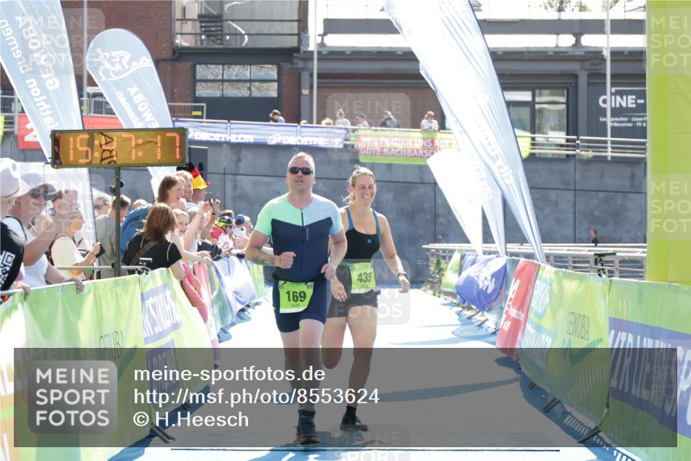 10.08.2025 - GEWOBA Citytriathlon Bremen H.Heesch http://msf.ph/oto/8553624 10.08.2025 15:47:21 Ziel 169, 420, 435 meine-sportfotos.de