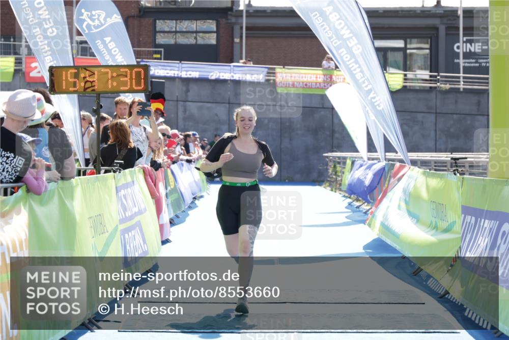 10.08.2025 - GEWOBA Citytriathlon Bremen H.Heesch http://msf.ph/oto/8553660 10.08.2025 15:47:34 Ziel 354 meine-sportfotos.de