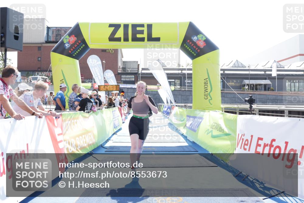 10.08.2025 - GEWOBA Citytriathlon Bremen H.Heesch http://msf.ph/oto/8553673 10.08.2025 15:47:35 Ziel 354 meine-sportfotos.de