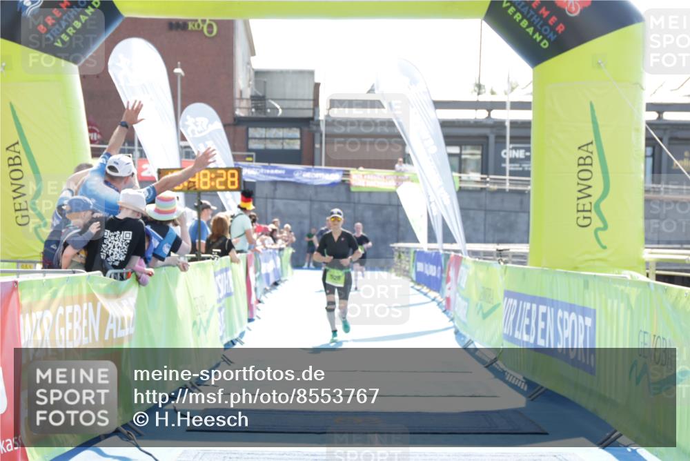 10.08.2025 - GEWOBA Citytriathlon Bremen H.Heesch http://msf.ph/oto/8553767 10.08.2025 15:48:32 Ziel  meine-sportfotos.de