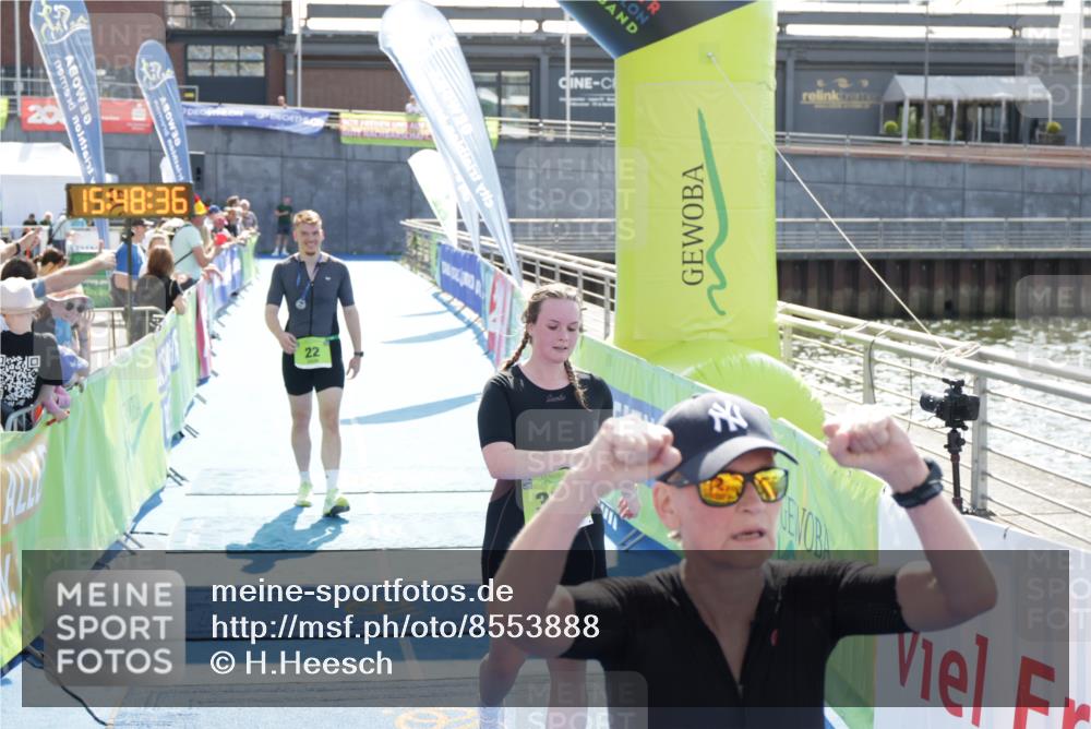 10.08.2025 - GEWOBA Citytriathlon Bremen H.Heesch http://msf.ph/oto/8553888 10.08.2025 15:48:40 Ziel 355 meine-sportfotos.de
