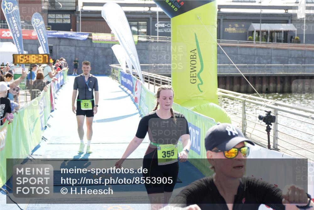 10.08.2025 - GEWOBA Citytriathlon Bremen H.Heesch http://msf.ph/oto/8553905 10.08.2025 15:48:41 Ziel 355 meine-sportfotos.de