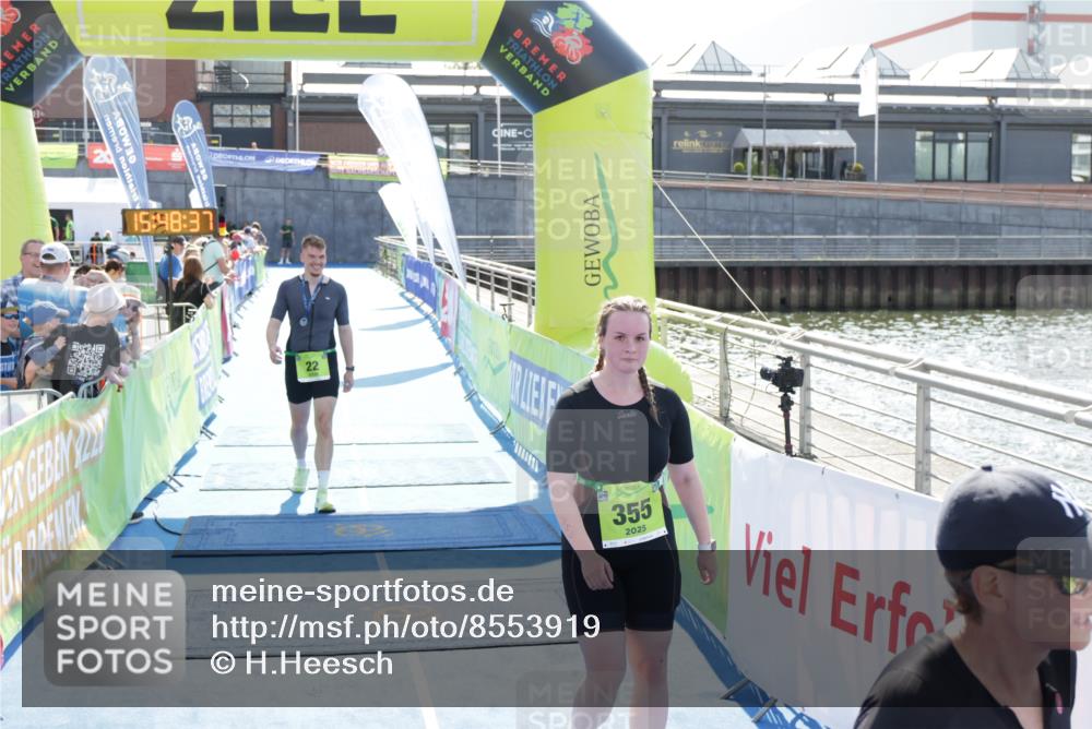 10.08.2025 - GEWOBA Citytriathlon Bremen H.Heesch http://msf.ph/oto/8553919 10.08.2025 15:48:42 Ziel 355 meine-sportfotos.de