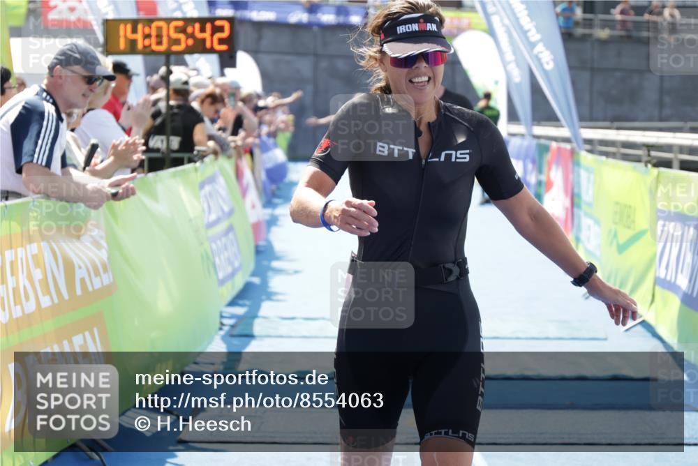 10.08.2025 - GEWOBA Citytriathlon Bremen H.Heesch http://msf.ph/oto/8554063 10.08.2025 14:05:46 Ziel 628, 839, 973 meine-sportfotos.de