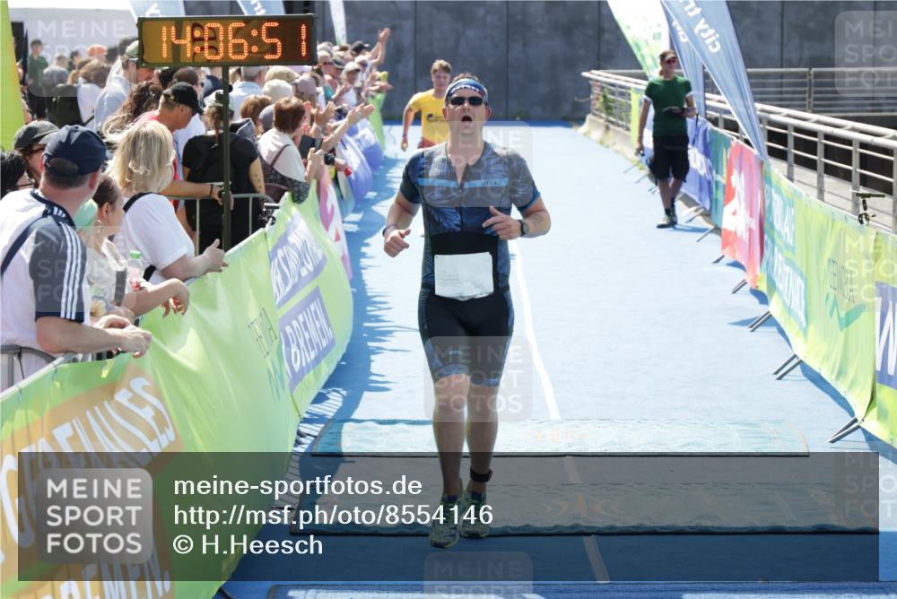10.08.2025 - GEWOBA Citytriathlon Bremen H.Heesch http://msf.ph/oto/8554146 10.08.2025 14:06:54 Ziel 576, 788 meine-sportfotos.de