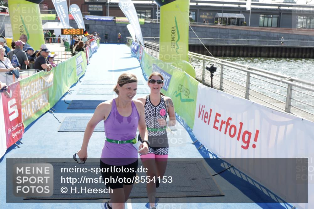 10.08.2025 - GEWOBA Citytriathlon Bremen H.Heesch http://msf.ph/oto/8554153 10.08.2025 15:49:35 Ziel 6, 364, 476, 477 meine-sportfotos.de