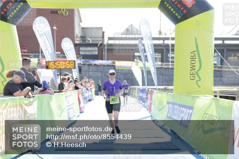 10.08.2025 - GEWOBA Citytriathlon Bremen H.Heesch http://msf.ph/oto/8554439 10.08.2025 15:51:02 Ziel 140, 419, 421 meine-sportfotos.de