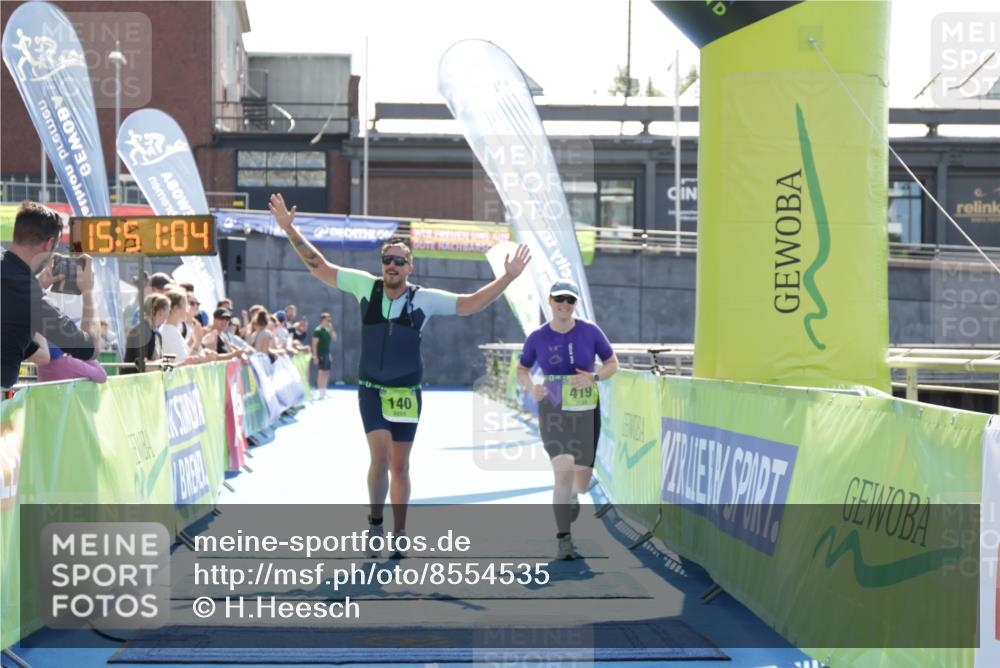 10.08.2025 - GEWOBA Citytriathlon Bremen H.Heesch http://msf.ph/oto/8554535 10.08.2025 15:51:08 Ziel 140, 419, 421 meine-sportfotos.de
