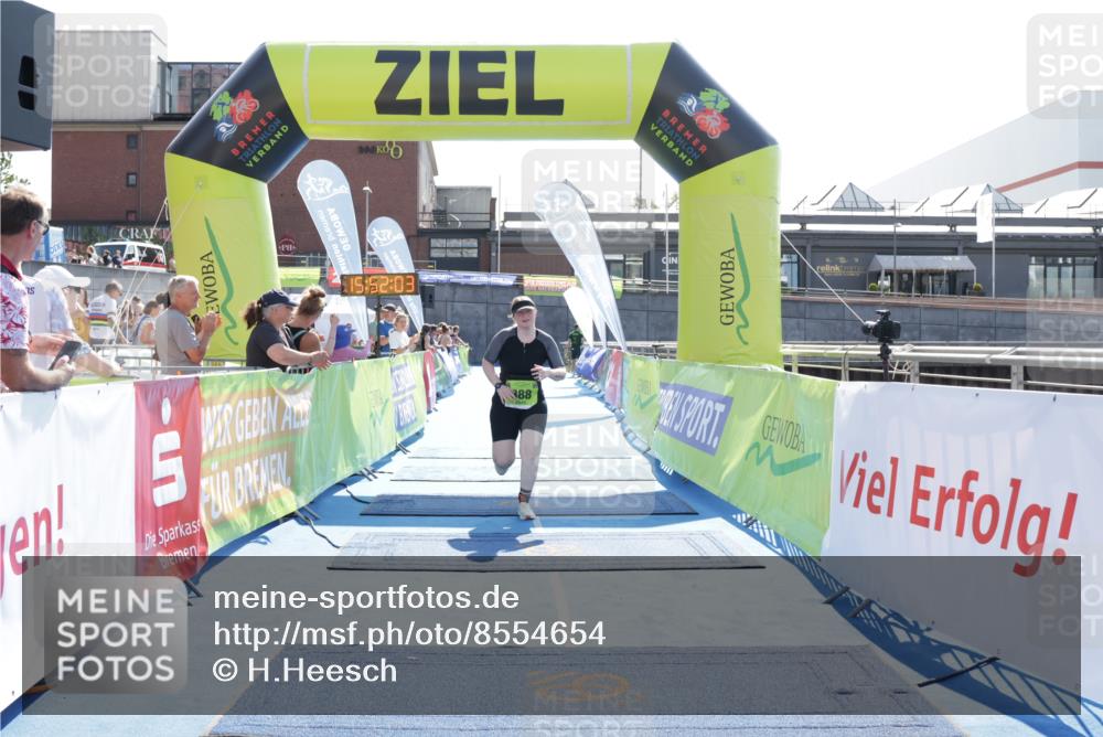 10.08.2025 - GEWOBA Citytriathlon Bremen H.Heesch http://msf.ph/oto/8554654 10.08.2025 15:52:07 Ziel 388 meine-sportfotos.de