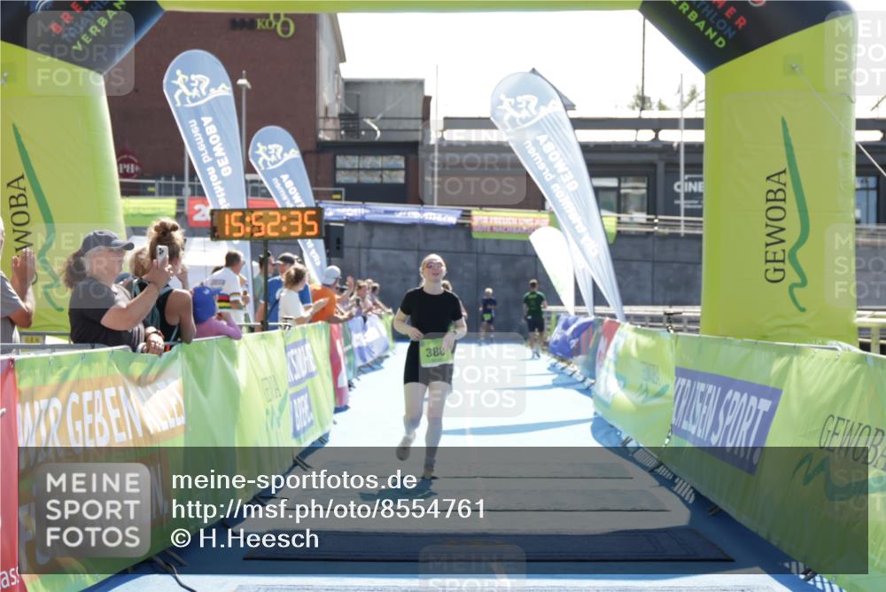 10.08.2025 - GEWOBA Citytriathlon Bremen H.Heesch http://msf.ph/oto/8554761 10.08.2025 15:52:39 Ziel 339, 380 meine-sportfotos.de