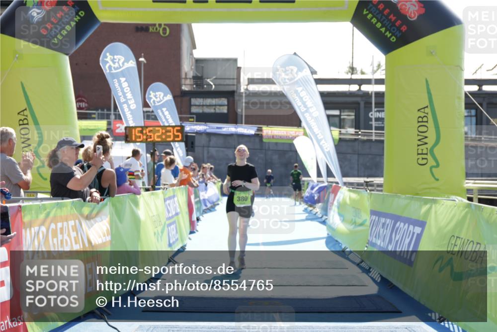 10.08.2025 - GEWOBA Citytriathlon Bremen H.Heesch http://msf.ph/oto/8554765 10.08.2025 15:52:39 Ziel 339, 380 meine-sportfotos.de
