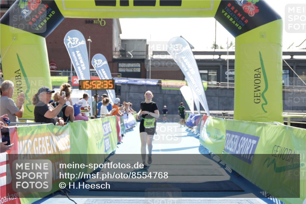10.08.2025 - GEWOBA Citytriathlon Bremen H.Heesch http://msf.ph/oto/8554768 10.08.2025 15:52:39 Ziel 339, 380 meine-sportfotos.de