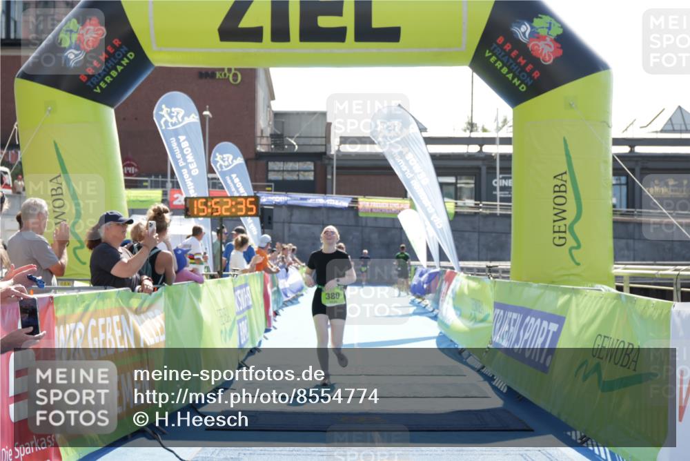 10.08.2025 - GEWOBA Citytriathlon Bremen H.Heesch http://msf.ph/oto/8554774 10.08.2025 15:52:39 Ziel 339, 380 meine-sportfotos.de