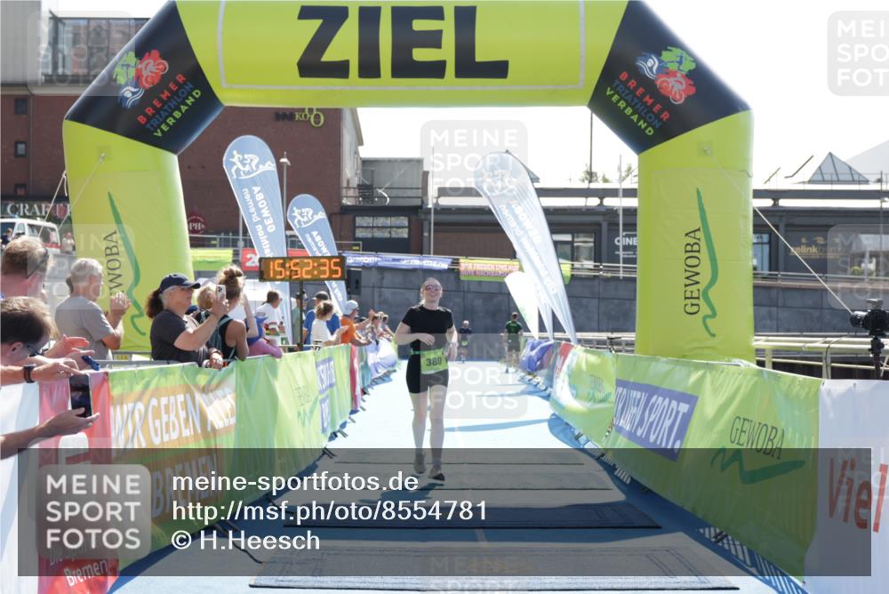 10.08.2025 - GEWOBA Citytriathlon Bremen H.Heesch http://msf.ph/oto/8554781 10.08.2025 15:52:39 Ziel 339, 380 meine-sportfotos.de