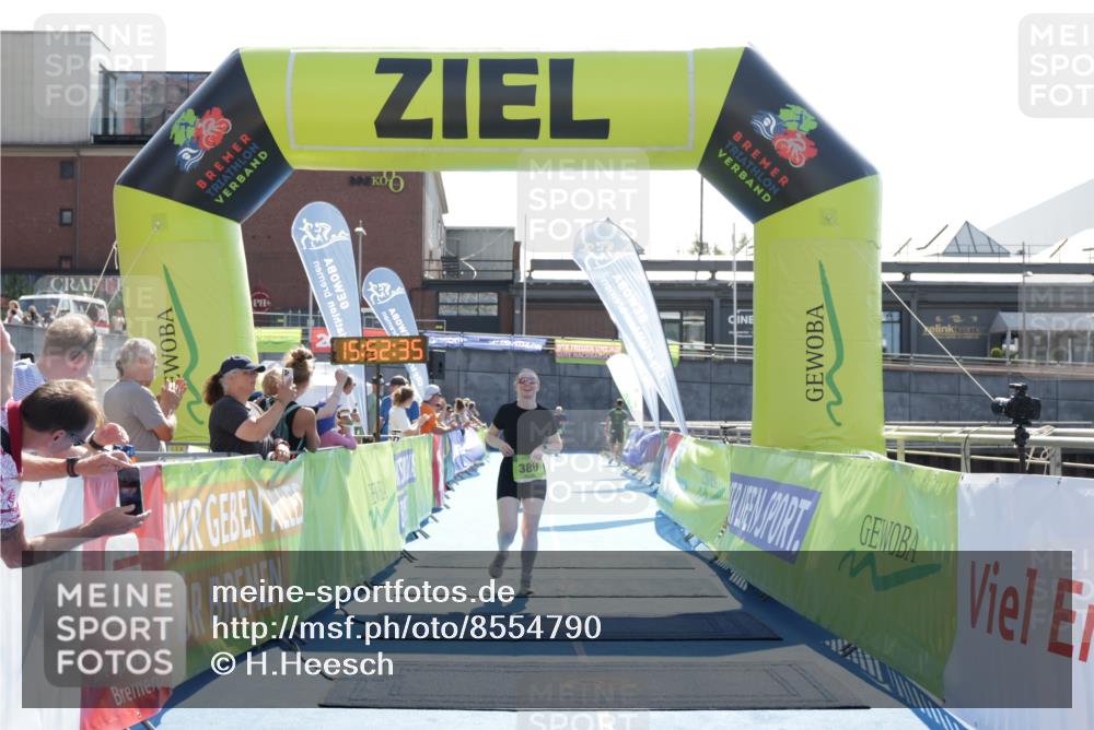 10.08.2025 - GEWOBA Citytriathlon Bremen H.Heesch http://msf.ph/oto/8554790 10.08.2025 15:52:39 Ziel 339, 380 meine-sportfotos.de