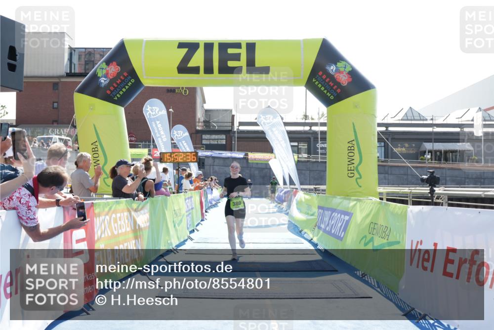 10.08.2025 - GEWOBA Citytriathlon Bremen H.Heesch http://msf.ph/oto/8554801 10.08.2025 15:52:40 Ziel 339, 380 meine-sportfotos.de