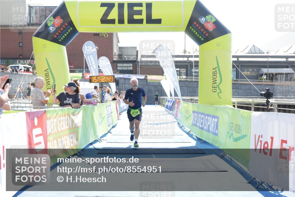 10.08.2025 - GEWOBA Citytriathlon Bremen H.Heesch http://msf.ph/oto/8554951 10.08.2025 15:52:53 Ziel 319 meine-sportfotos.de