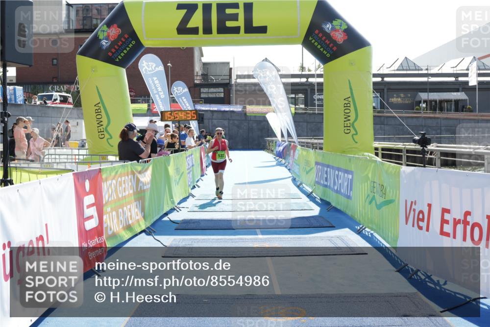 10.08.2025 - GEWOBA Citytriathlon Bremen H.Heesch http://msf.ph/oto/8554986 10.08.2025 15:54:39 Ziel 522 meine-sportfotos.de
