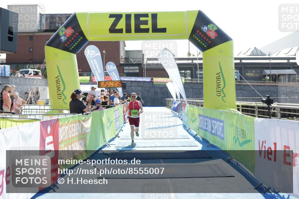 10.08.2025 - GEWOBA Citytriathlon Bremen H.Heesch http://msf.ph/oto/8555007 10.08.2025 15:54:39 Ziel 522 meine-sportfotos.de