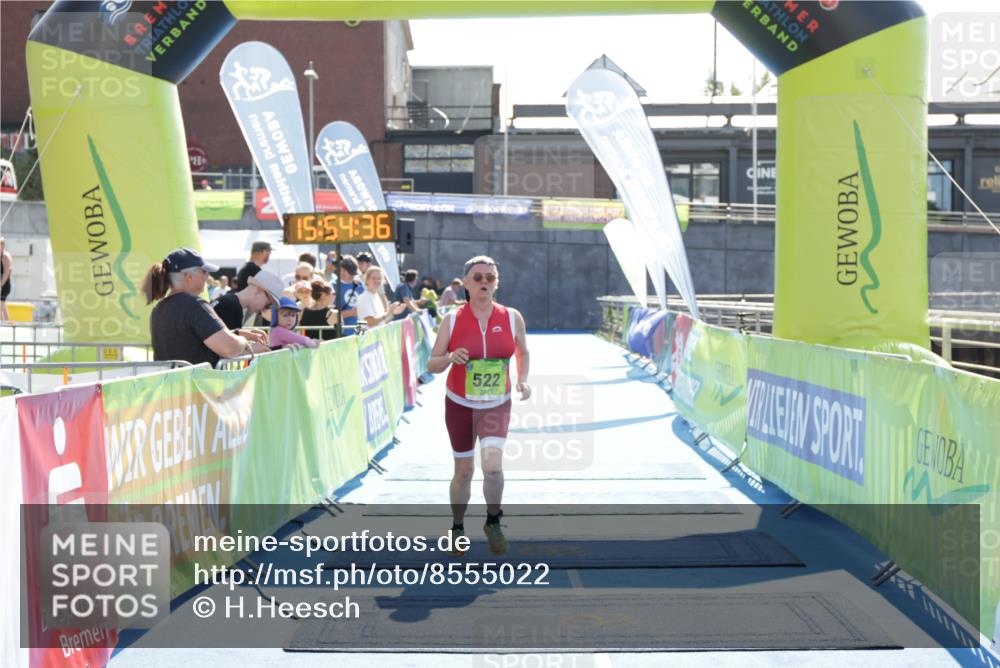 10.08.2025 - GEWOBA Citytriathlon Bremen H.Heesch http://msf.ph/oto/8555022 10.08.2025 15:54:40 Ziel 522 meine-sportfotos.de