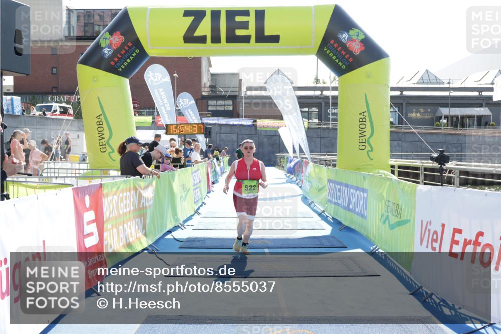 10.08.2025 - GEWOBA Citytriathlon Bremen H.Heesch http://msf.ph/oto/8555037 10.08.2025 15:54:40 Ziel 522 meine-sportfotos.de