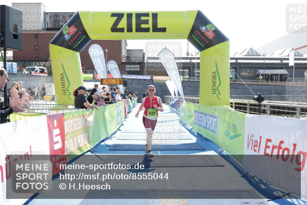 10.08.2025 - GEWOBA Citytriathlon Bremen H.Heesch http://msf.ph/oto/8555044 10.08.2025 15:54:40 Ziel 522 meine-sportfotos.de