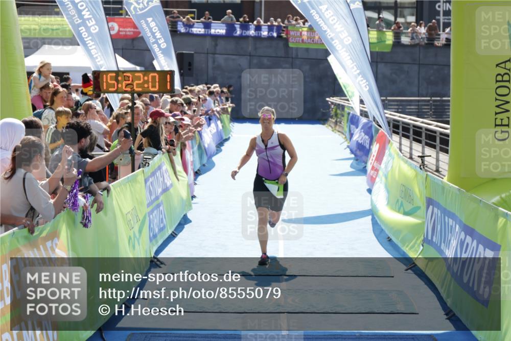 10.08.2025 - GEWOBA Citytriathlon Bremen H.Heesch http://msf.ph/oto/8555079 10.08.2025 15:22:05 Ziel 36, 479 meine-sportfotos.de
